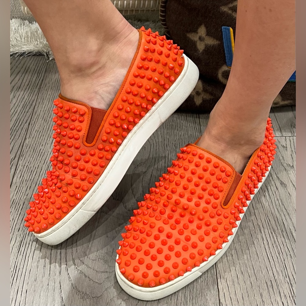 CHRISTIAN LOUBOUTIN Orange Spike Accents Leather Loafer Sneakers size 40 men